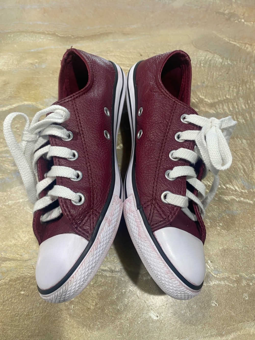 Converse Chuck Taylor All Star Madison Ox Leather sneakers Burgundy Women’s 6